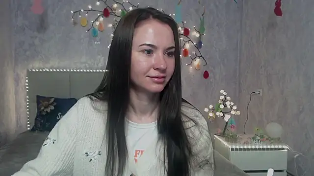 KaraCriegs online show from April 10, 5:50 pm