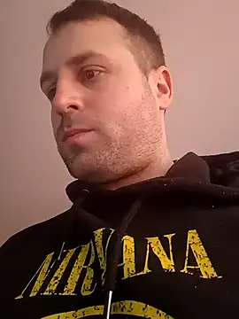 Snapshot of LucianM6 chatting on February 18, 11:55 am LucianM6 online show from February 18, 11:55 am