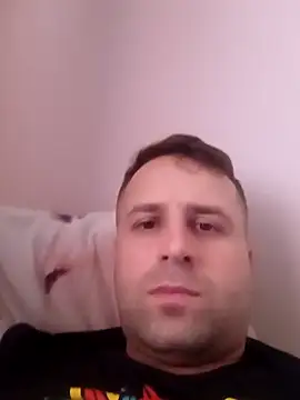 Snapshot of LucianM6 chatting on November 13, 12:37 pm LucianM6 online show from November 13, 12:37 pm