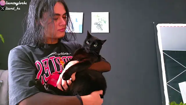 Liam Taylor online show from February 21, 1:11 pm