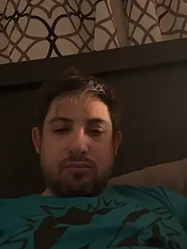 Snapshot of caliguy37 chatting on December 3, 8:39 pm caliguy37 online show from December 3, 8:39 pm