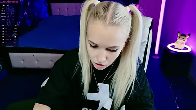 ShhhO O online show from September 29, 1:16 pm