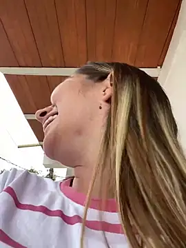 Iris love18 online show from February 15, 8:22 pm