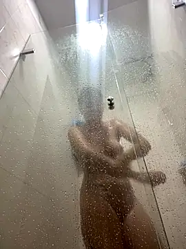 Iris love18 online show from October 24, 11:06 am