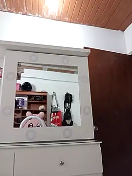 Iris love18 online show from October 27, 5:06 pm