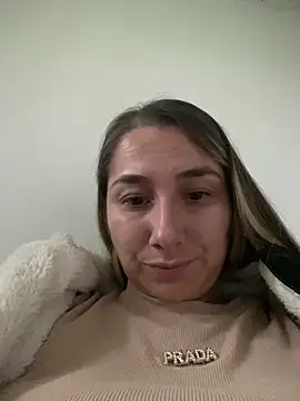 Iris love18 online show from November 15, 10:15 pm