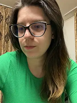 NadiraNoor online show from March 29, 9:48 pm