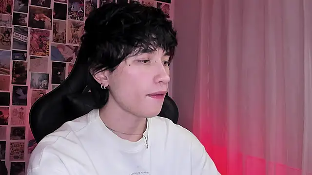 Snapshot of liamelf chatting on October 16, 2:34 am liamelf online show from October 16, 2:34 am