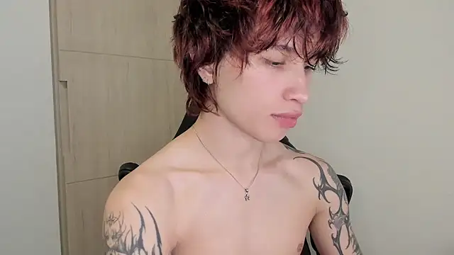 liamelf online show from February 15, 1:57 am