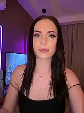 AvaGianna online show from January 4, 5:16 pm