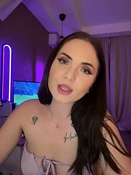 AvaGianna online show from January 17, 7:38 pm