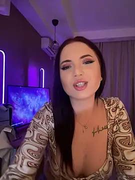 AvaGianna online show from January 29, 8:04 pm