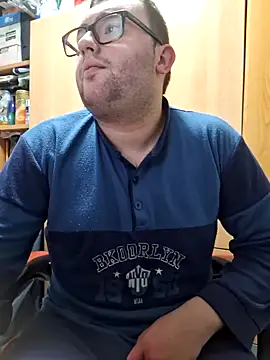 Javier bear online show from March 22, 11:20 pm