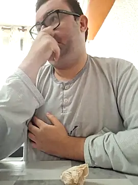 Javier bear online show from November 30, 9:13 am