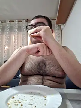 Javier bear online show from May 30, 10:18 pm