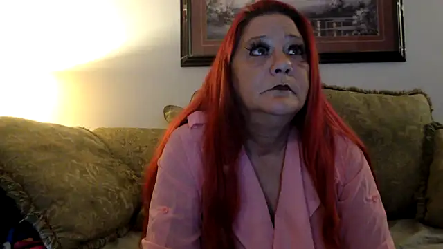 Snapshot of LexxiLeeds chatting on October 12, 10:25 am LexxiLeeds online show from October 12, 10:25 am