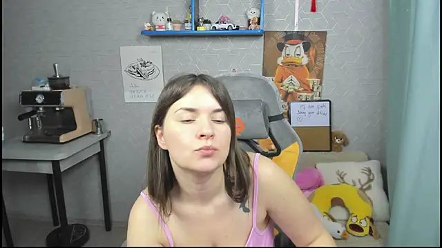 LineraPitts online show from April 29, 8:04 pm