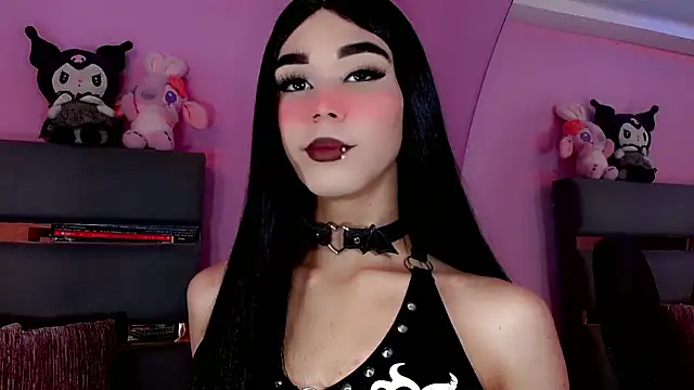 kimMaddiee online show from December 5, 8:33 pm