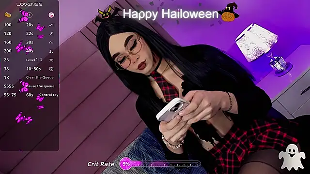 kimMaddiee online show from October 31, 8:43 pm