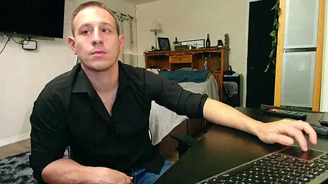 zack Fisher online show from March 25, 6:03 pm