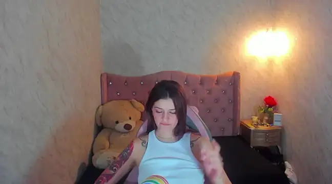 LiaHarryis online show from February 16, 12:30 am