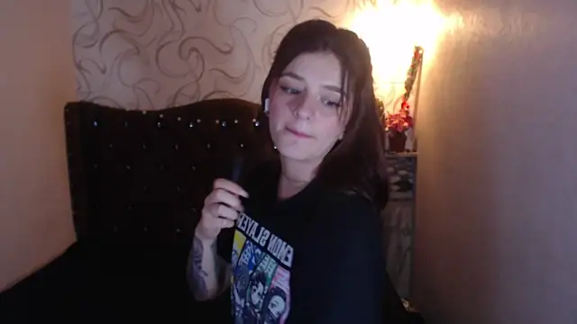 LiaHarryis online show from March 15, 4:10 pm