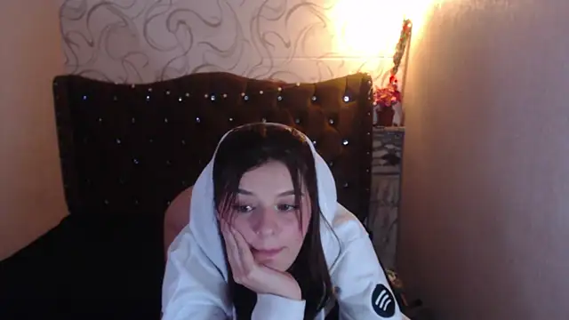 LiaHarryis online show from March 15, 10:22 pm