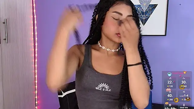 Snapshot of cinnamon_kyla chatting on February 13, 7:21 pm cinnamon kyla online show from February 13, 7:21 pm