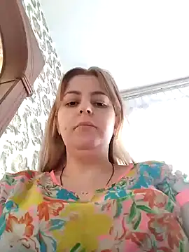 Lady nice cat online show from February 15, 4:25 am