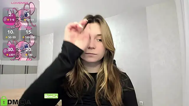 SweetMonicka online show from January 3, 4:37 pm