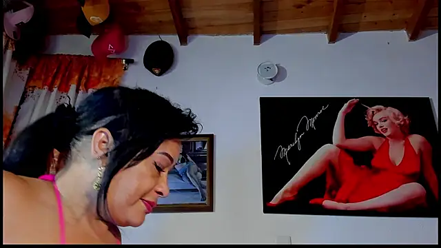 seleneh online show from September 17, 11:17 pm