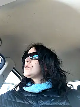 LauraBaby online show from March 19, 10:44 am