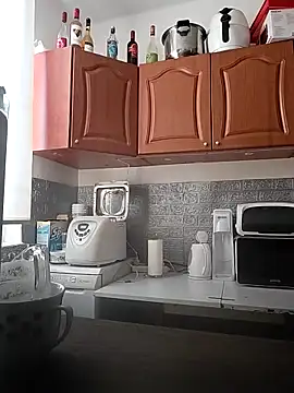 LauraBaby online show from March 25, 3:07 pm