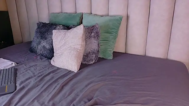 nahomi campbell online show from May 19, 8:59 pm