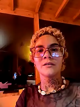 anaroman01 online show from March 21, 12:51 am