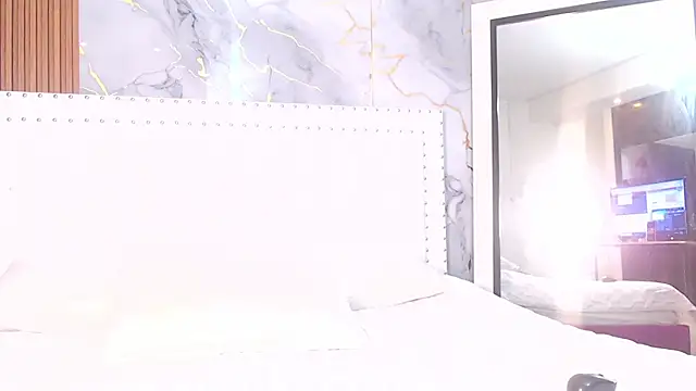 daddyissuesss  online show from December 31, 5:40 pm