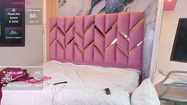 daddyissuesss  online show from October 15, 7:36 pm