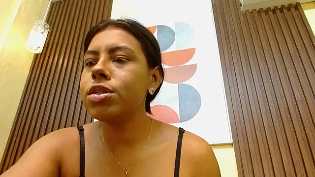 VeronicaRobles online show from October 31, 7:59 pm