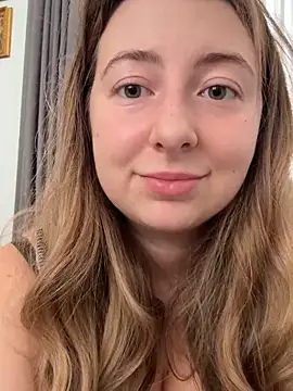 curvyflawless online show from October 26, 6:41 am