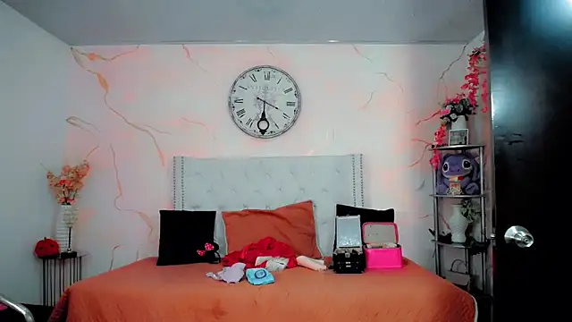 maria camilacms online show from December 3, 4:49 pm