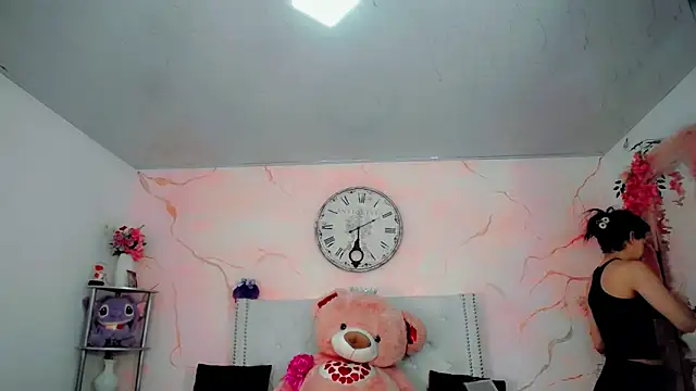 maria camilacms online show from March 25, 6:14 pm