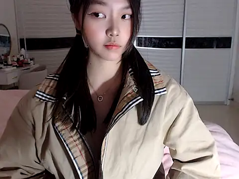 -Lucky Girl online show from February 26, 12:14 pm