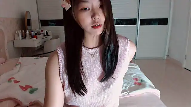 Snapshot of -Lucky_Girl chatting on July 14, 12:55 pm -Lucky Girl online show from July 14, 12:55 pm
