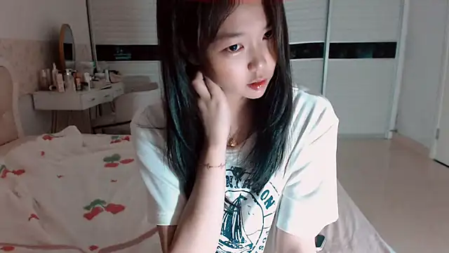 Snapshot of -Lucky_Girl chatting on July 20, 1:02 pm -Lucky Girl online show from July 20, 1:02 pm
