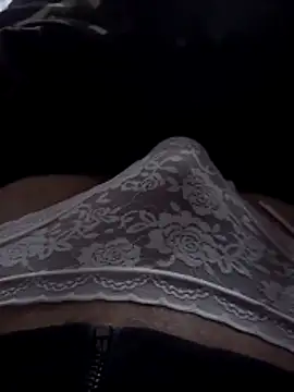 Snapshot of Monzizi9x chatting on January 6, 2:59 am Monzizi9x online show from January 6, 2:59 am