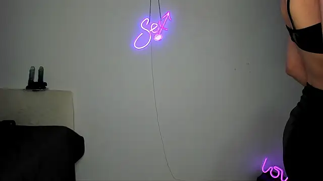 Bitch Coin online show from November 10, 4:28 pm