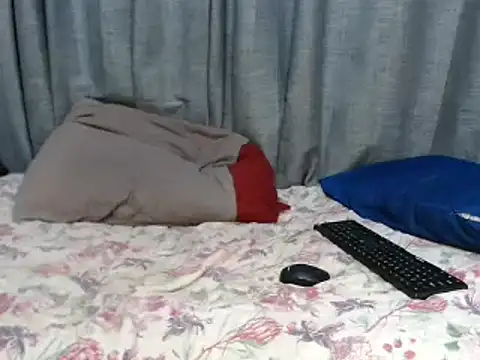 SexyCurvaceousxx online show from December 5, 1:36 am