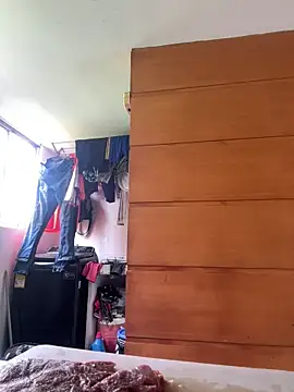 emmyjhonson07 online show from October 21, 3:24 pm