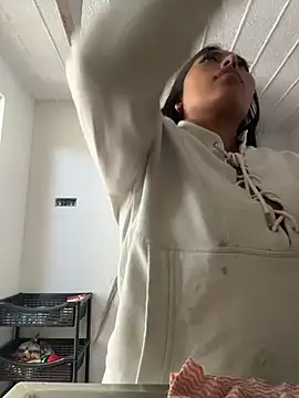 Snapshot of emmyjhonson07 chatting on January 9, 3:26 pm emmyjhonson07 online show from January 9, 3:26 pm