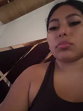 emmyjhonson07 online show from March 27, 2:17 pm